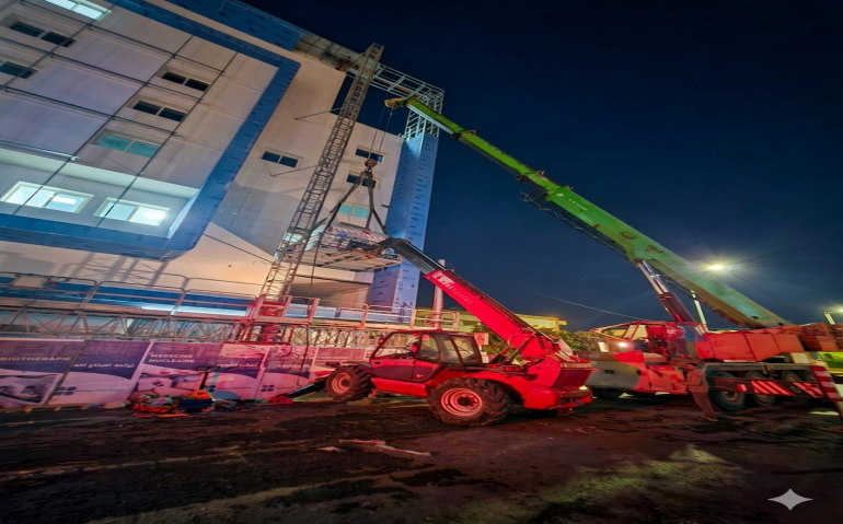 mise-en-place-de-lirm-de-5t-au-2-etage-de-lhopital