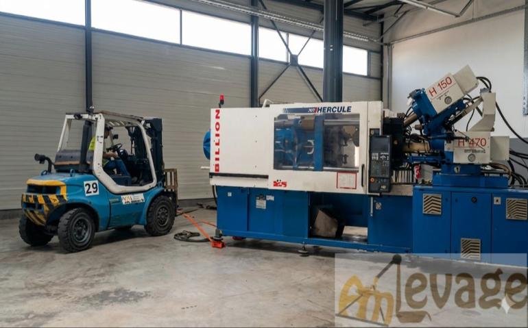 le-dechargement-et-la-mise-en-place-dune-piece-de-10t